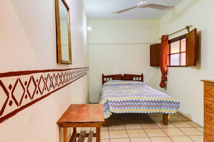 Room 5 of 13
