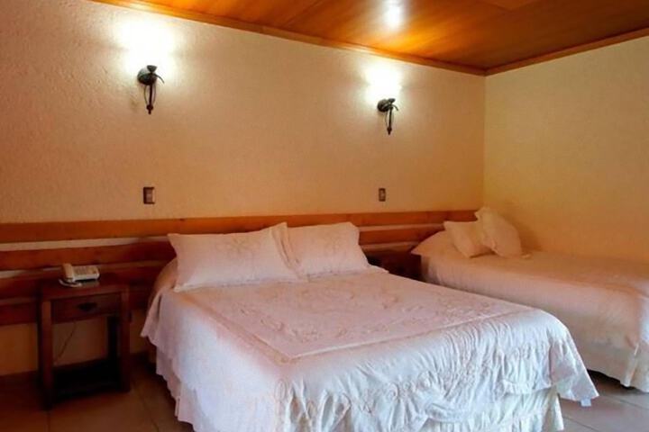 Room 5 of 28
