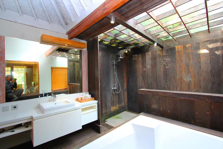 Melanting Cottages & Restaurant