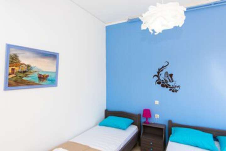Room 56 of 63