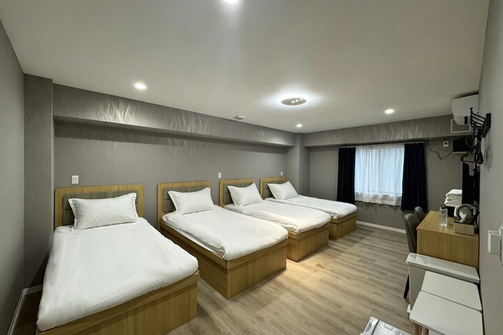 Room 20 of 68