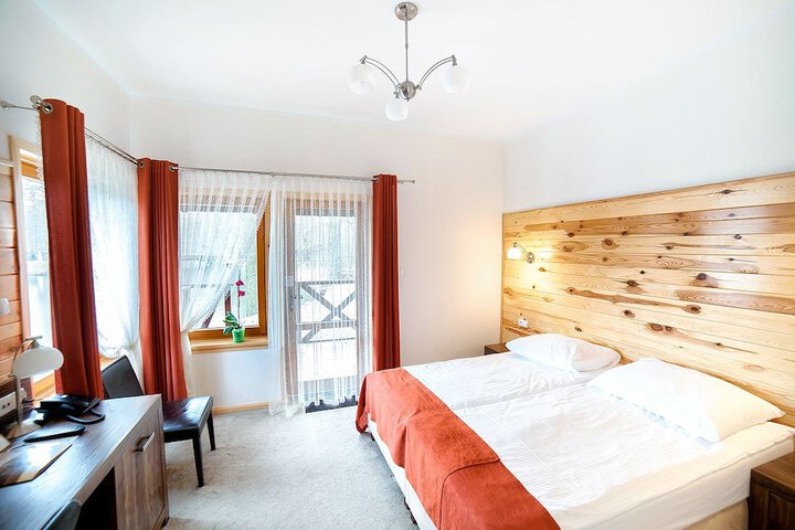 Room 5 of 205