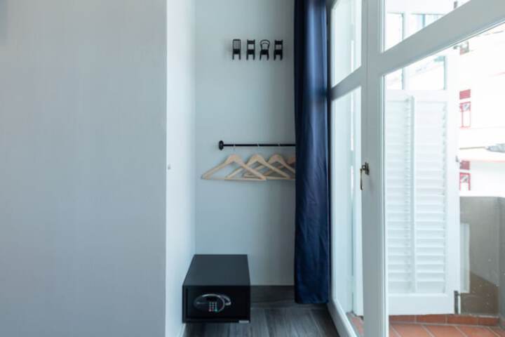 Room 50 of 88