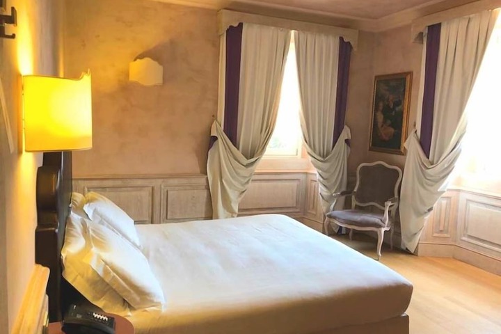 Room 14 of 71