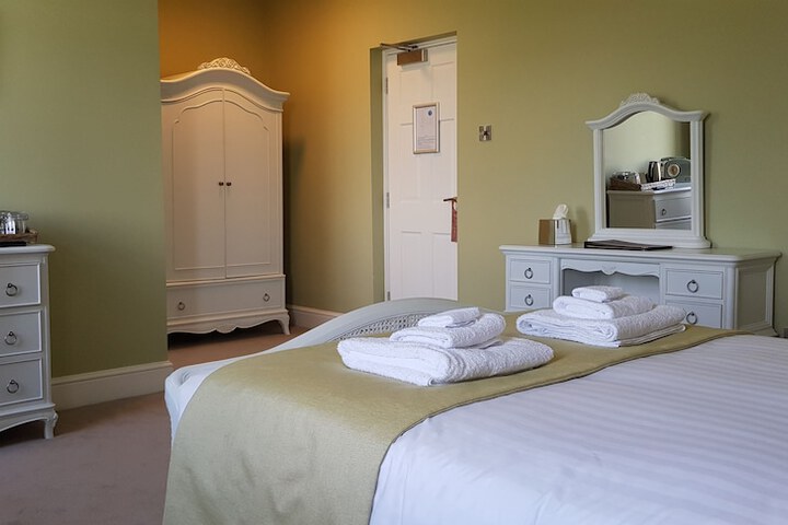 Room 8 of 47