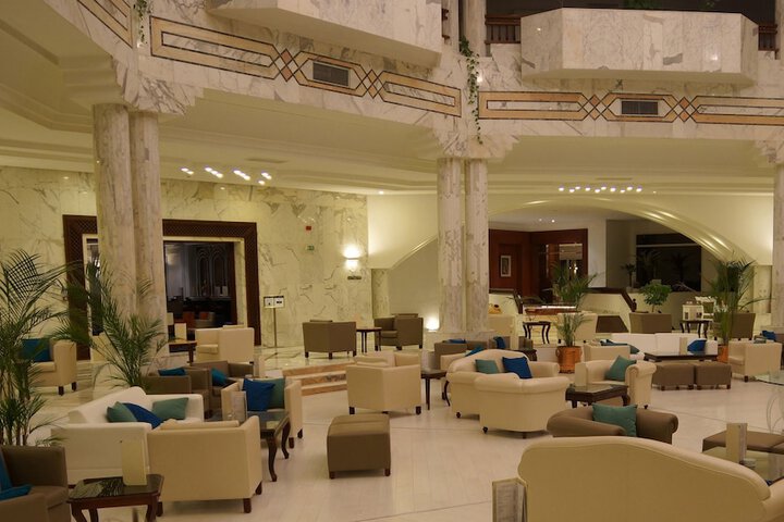 Guest Lobby