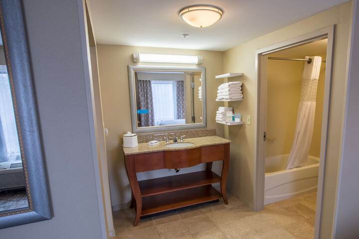 1 King Mobility Accessible with Tub (21 of 27)