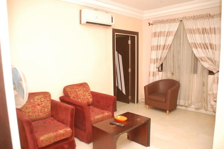 Room 17 of 26