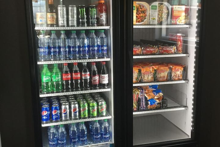 Snack bar