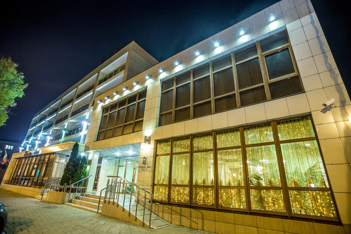 De La Mapa Hotel
