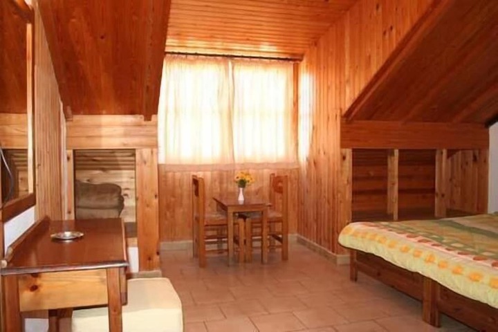 Room 6 of 35