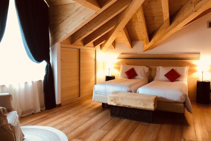 Room 34 of 132
