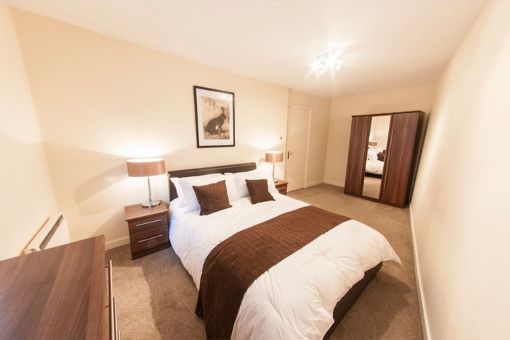 Room 3 of 12