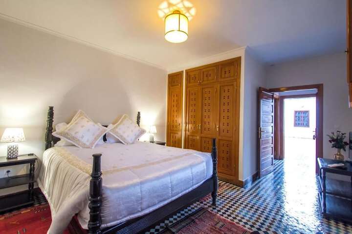 Room 2 of 23