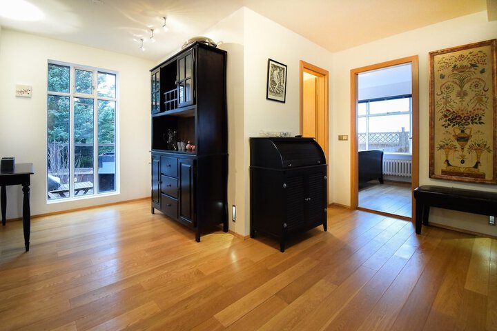 Room 6 of 34