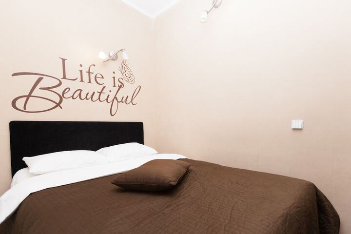 Room 92 of 176
