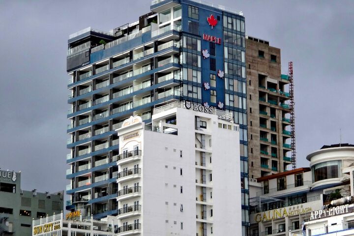 Hotel 211 of 230