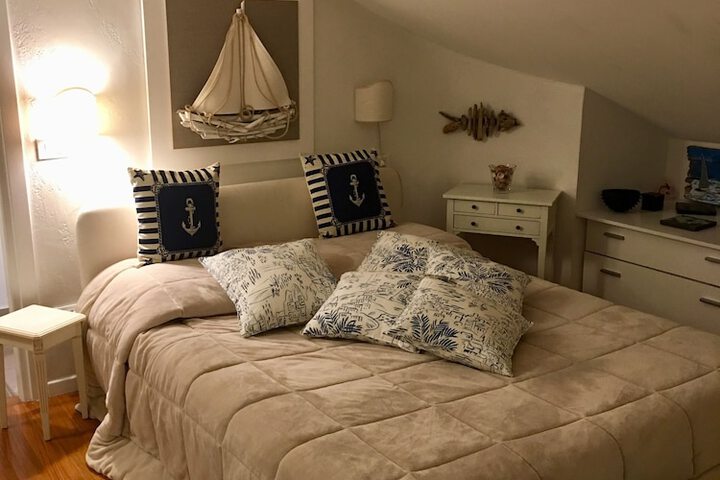 Room 37 of 74
