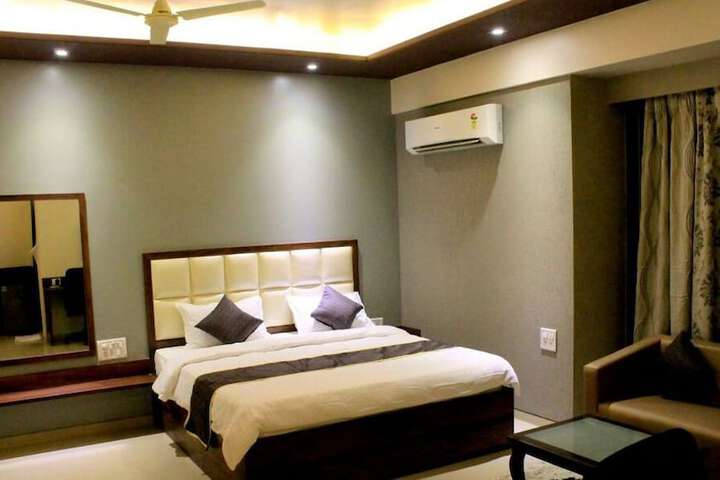 Magnus Vosiv Suites in Pune