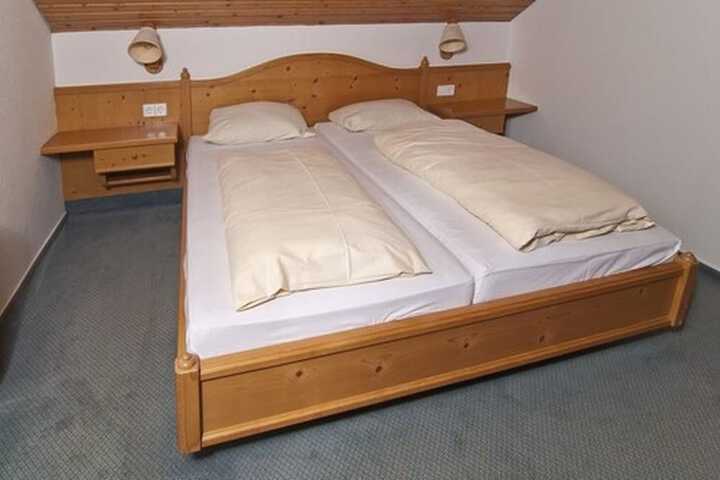 Room 18 of 31