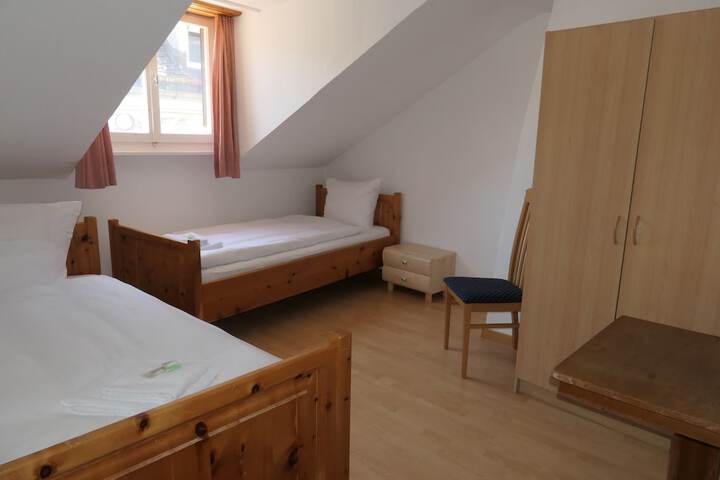 Room 18 of 49