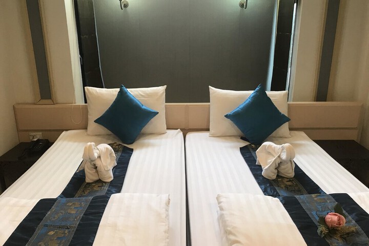 Room 21 of 66