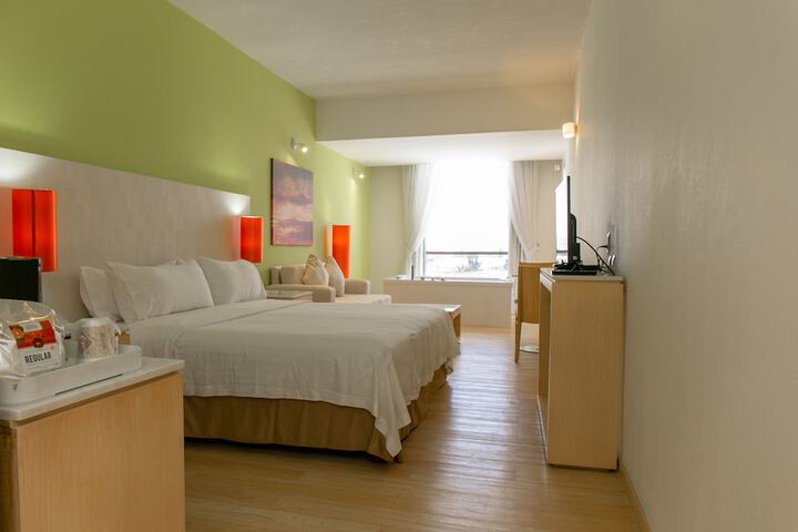 Room 6 of 81