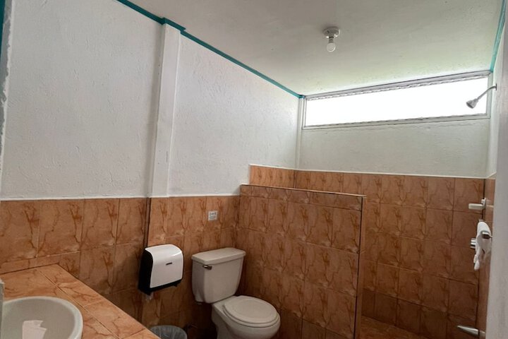 Room 8 of 14