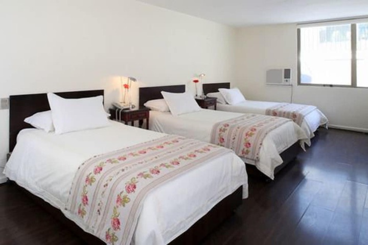 Room 7 of 28
