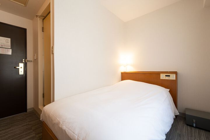 Room 8 of 55