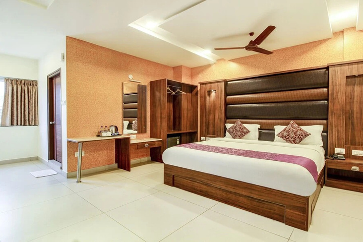 Room 3 of 30