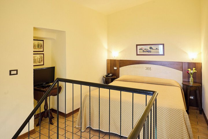 Room 16 of 54