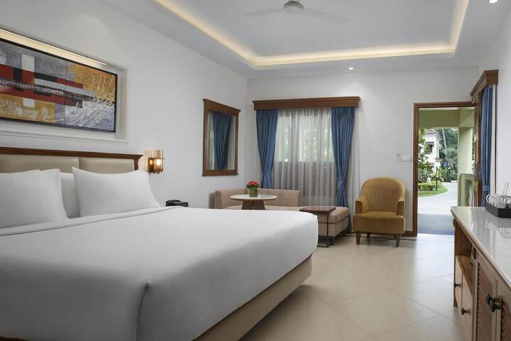 Room 35 of 184
