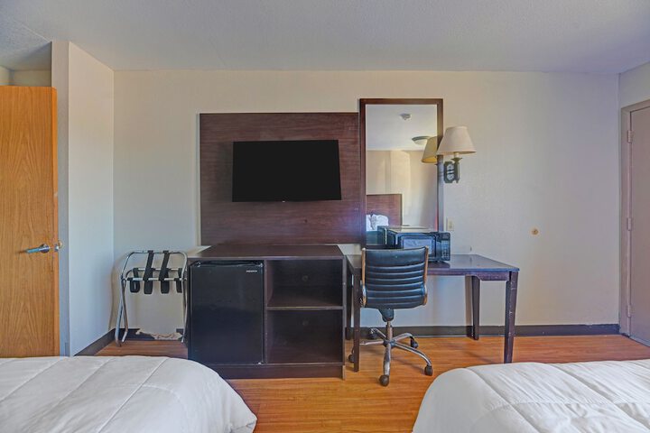 Room 13 of 46