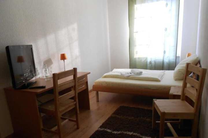 Room 22 of 60