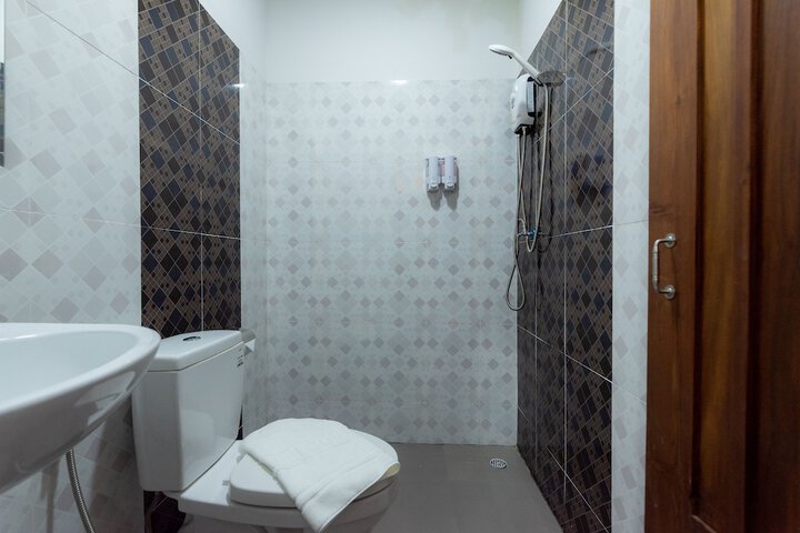 Room 13 of 23