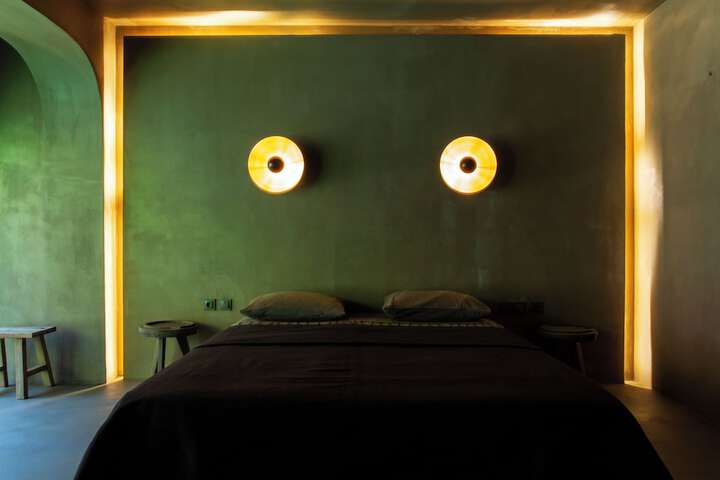 Room 39 of 142