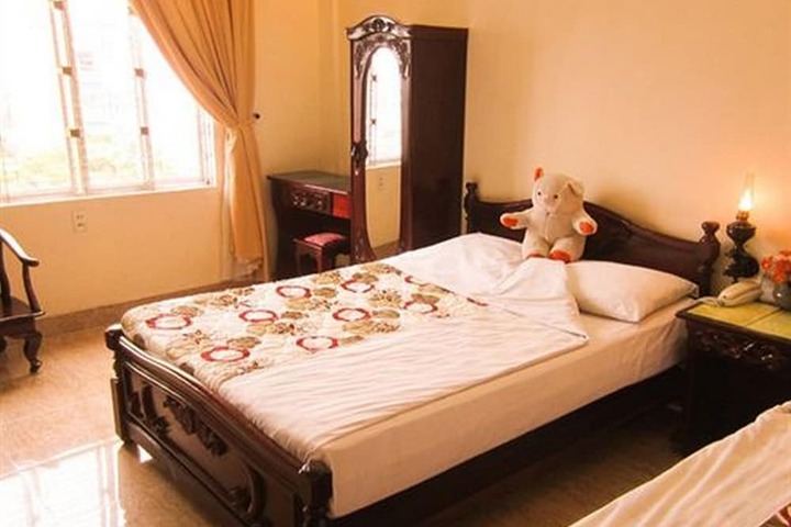 Room 14 of 24
