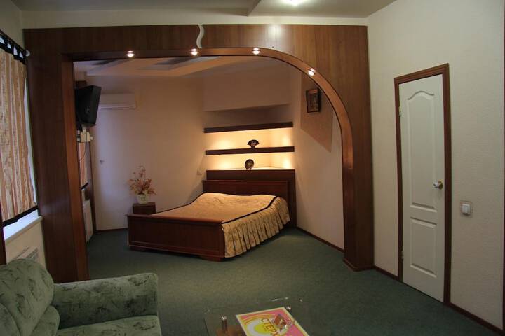 Room 21 of 53