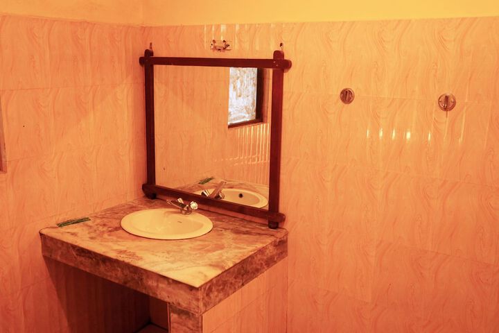 Room 43 of 66
