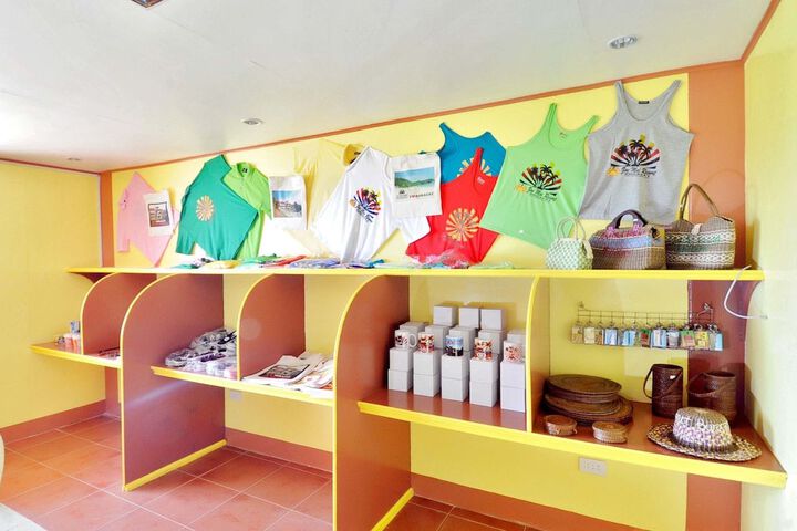 Gift shop