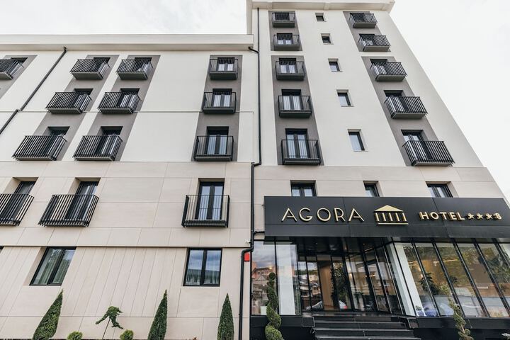 Hotel 64 of 65