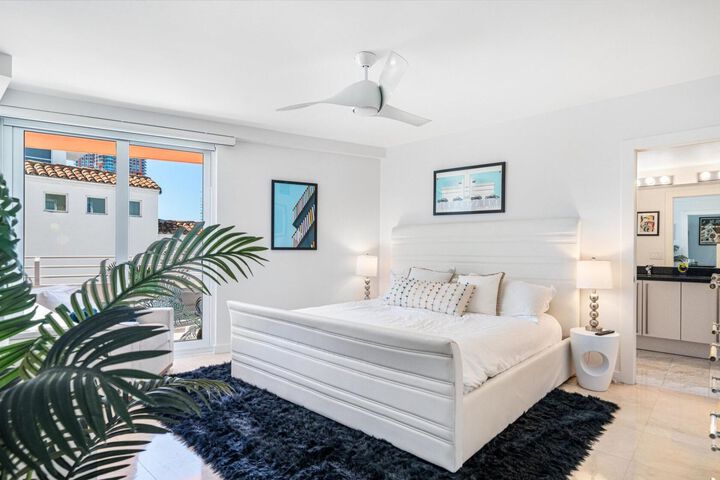 Room 4 of 23