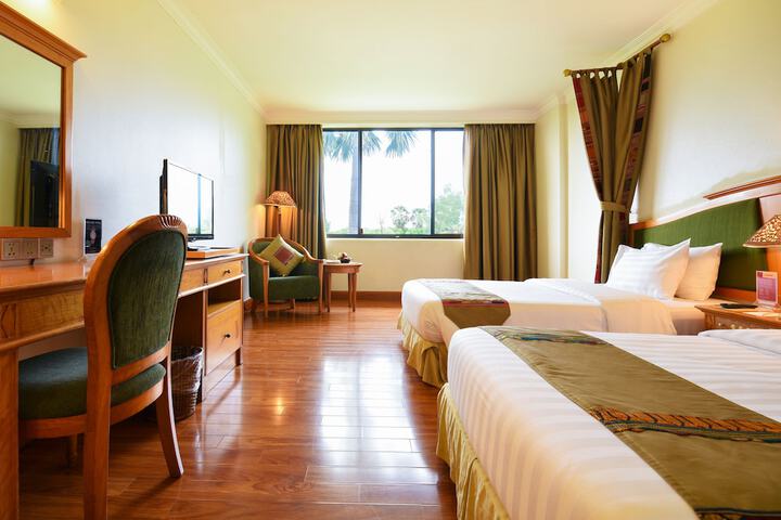 Room 37 of 174