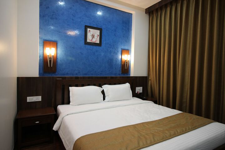 Room 6 of 44