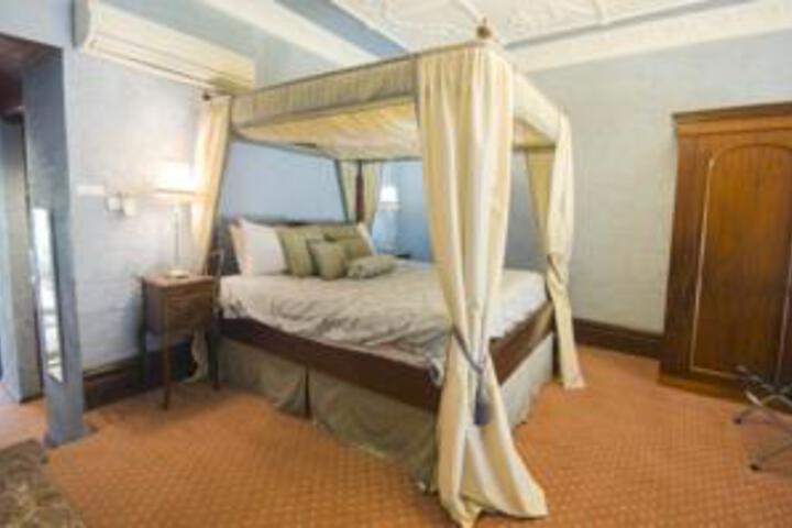 Suite Room