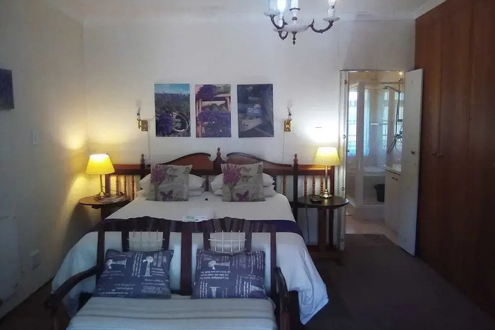 Room 3 of 18