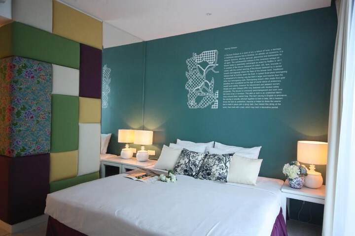 Room 17 of 63