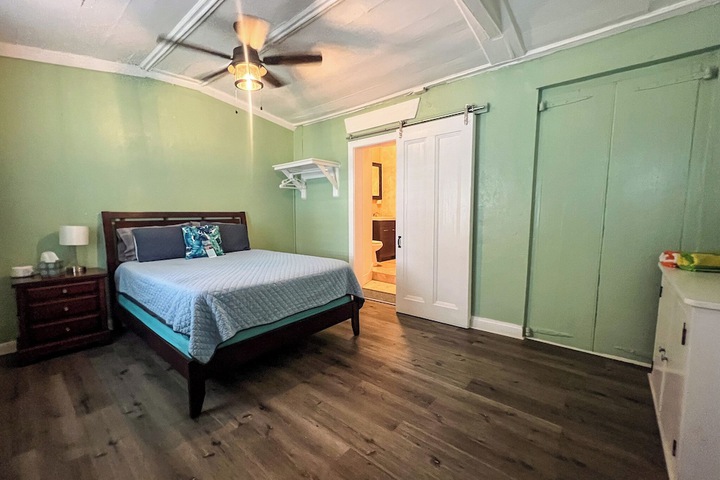 Room 37 of 171