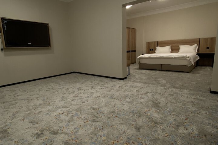 Room 14 of 24